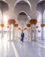Abu Dhabi Mosque inside
